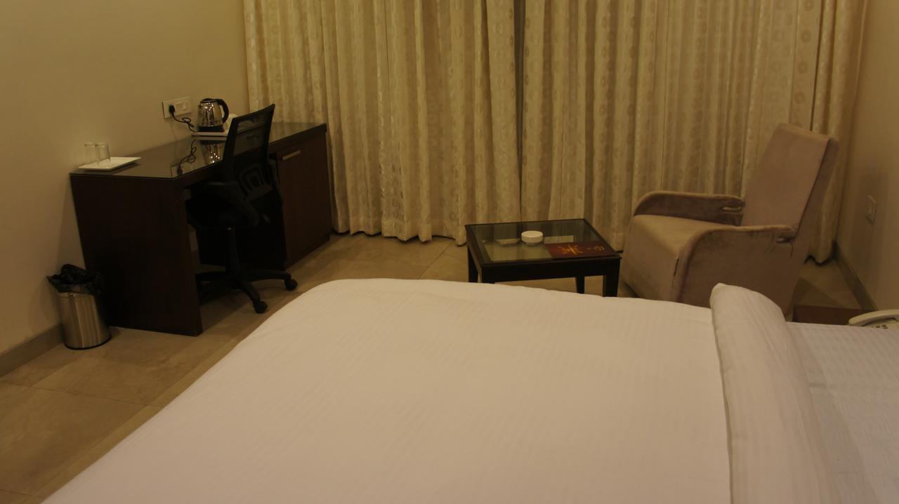 Hotel Ashish International Bhilai Εξωτερικό φωτογραφία